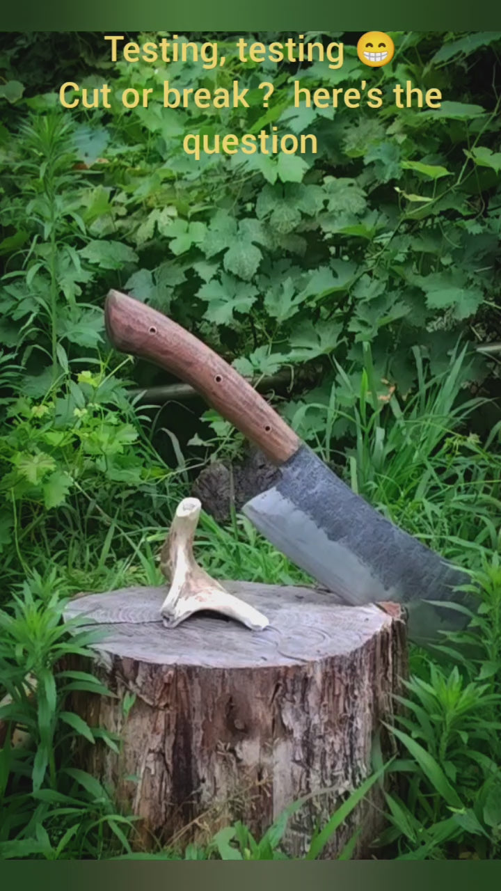 Satâr de Măcelărie pentru Oase – Forjat Manual în Atelierul OCM Blades