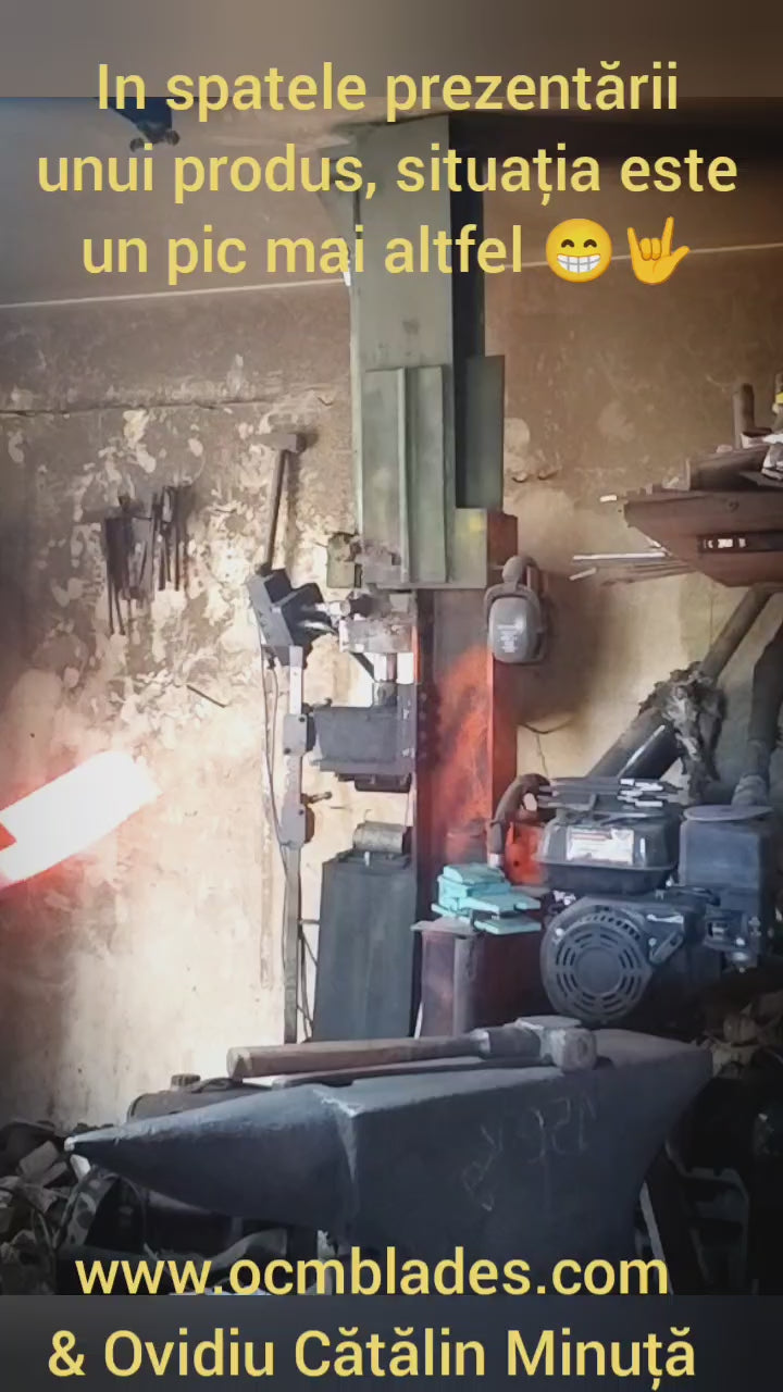 Satâr de Măcelărie pentru Oase – Forjat Manual în Atelierul OCM Blades